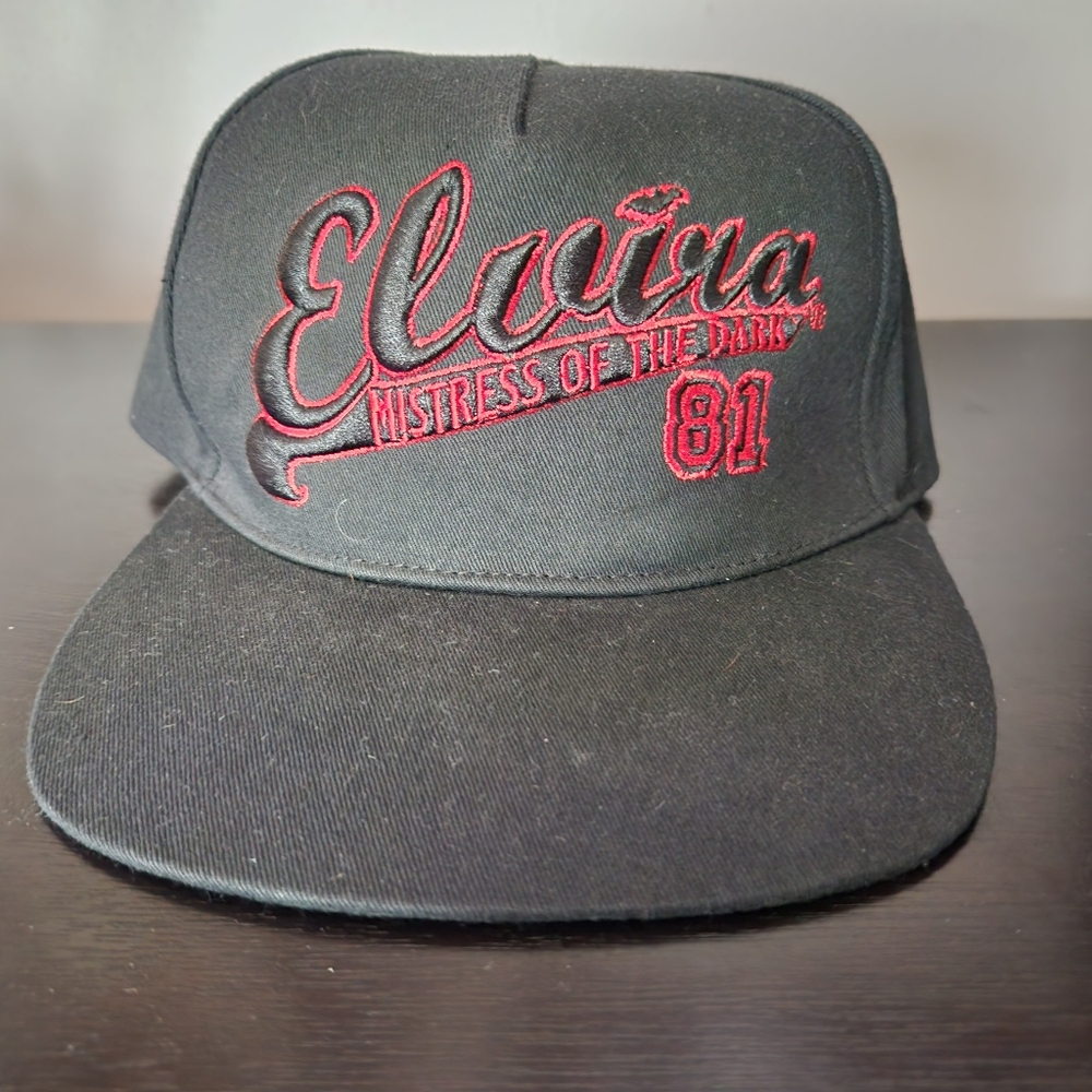 Elvira Snapback
